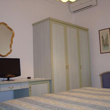 Hotel Villa Rona Forte dei Marmi Luaran gambar