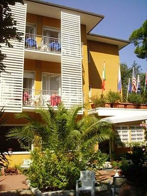 Hotel Villa Rona Forte dei Marmi Luaran gambar