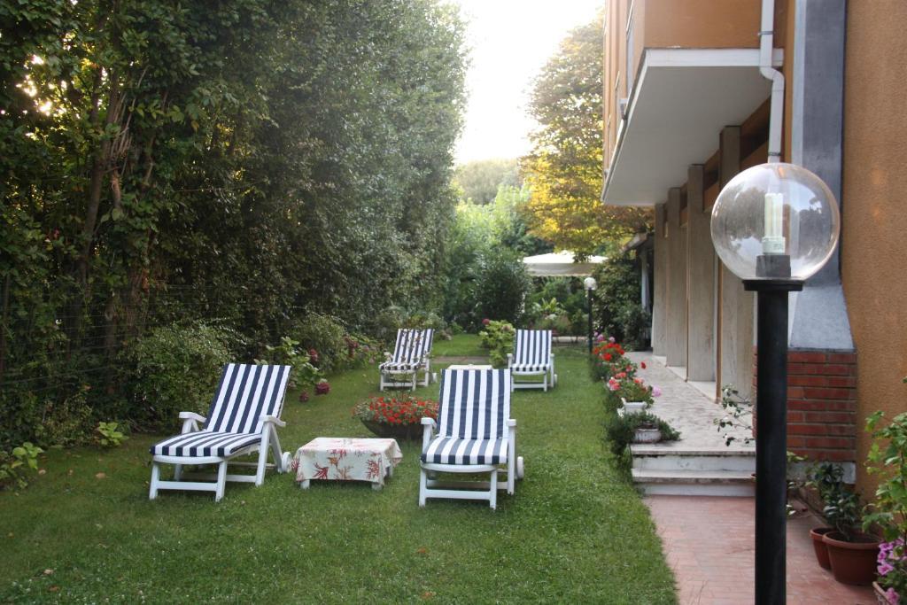 Hotel Villa Rona Forte dei Marmi Luaran gambar